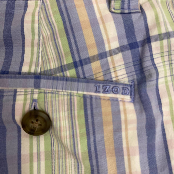 IZOD Golf Bermuda Stretch Women Sz 6 gently used - Picture 7 of 7